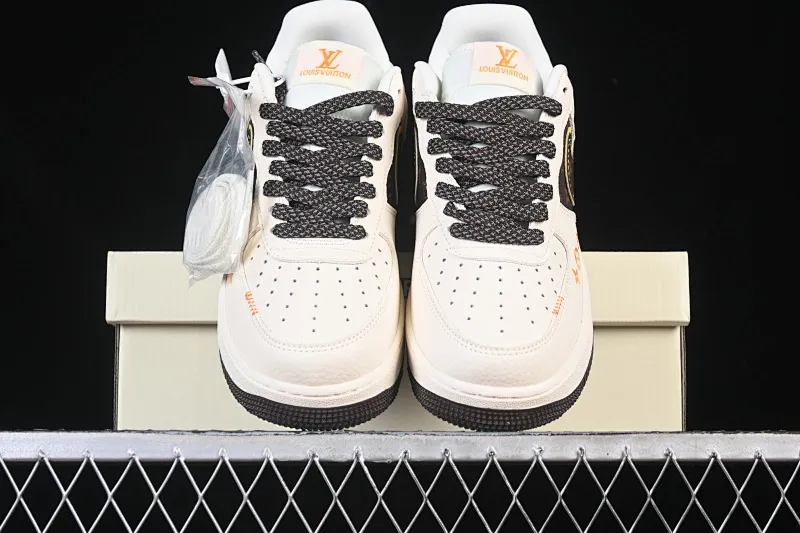 All categories Nk Air Force 1 Air Force series Nk Air Force 1 Low Air Force low-top Nike Air Force 1'07 Low LV co-branded beige and brown stitching Air Force 1 low-top casual sneakers DD1982-302